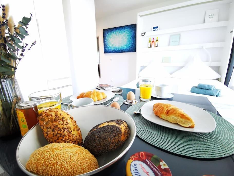 Hh 03 By Rockchair - Superhost Status - Modernes Apartment Mit Sonnigem Balkon & Premium Boxspringbetten In Winterhude - Hamburg Top Geheimtipp Εξωτερικό φωτογραφία