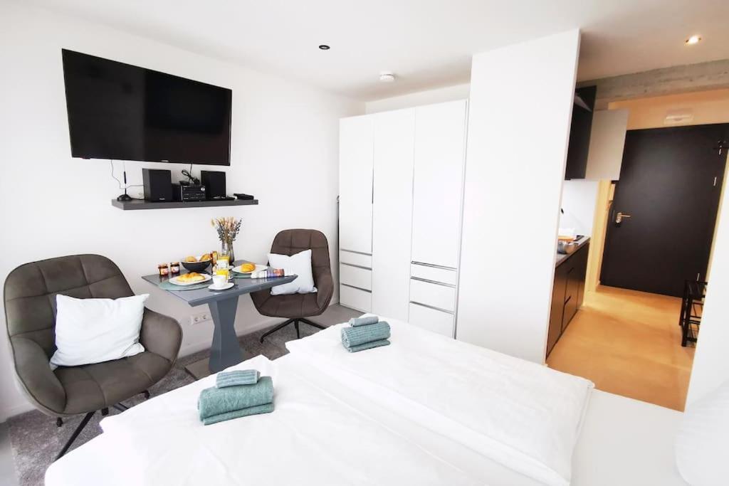Hh 03 By Rockchair - Superhost Status - Modernes Apartment Mit Sonnigem Balkon & Premium Boxspringbetten In Winterhude - Hamburg Top Geheimtipp Εξωτερικό φωτογραφία