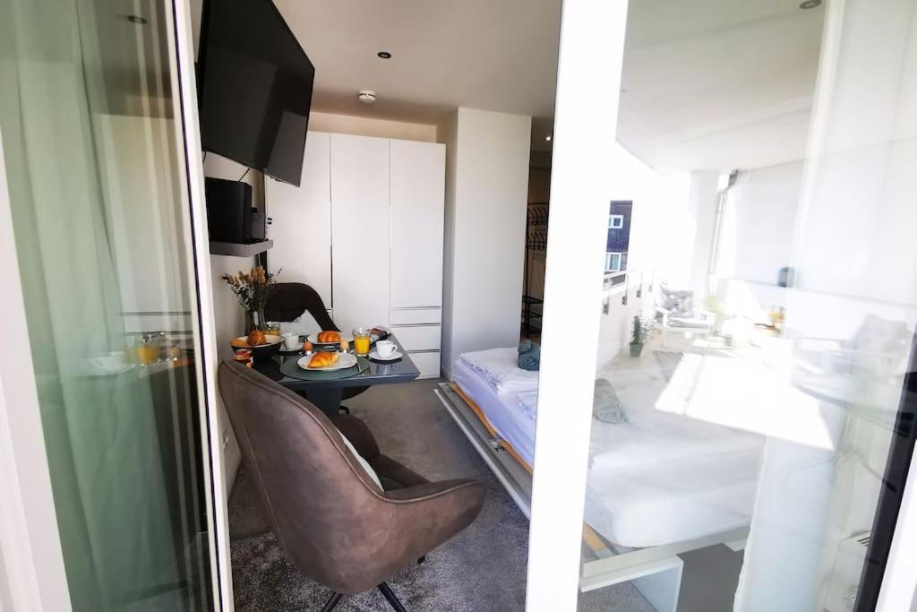 Hh 03 By Rockchair - Superhost Status - Modernes Apartment Mit Sonnigem Balkon & Premium Boxspringbetten In Winterhude - Hamburg Top Geheimtipp Εξωτερικό φωτογραφία