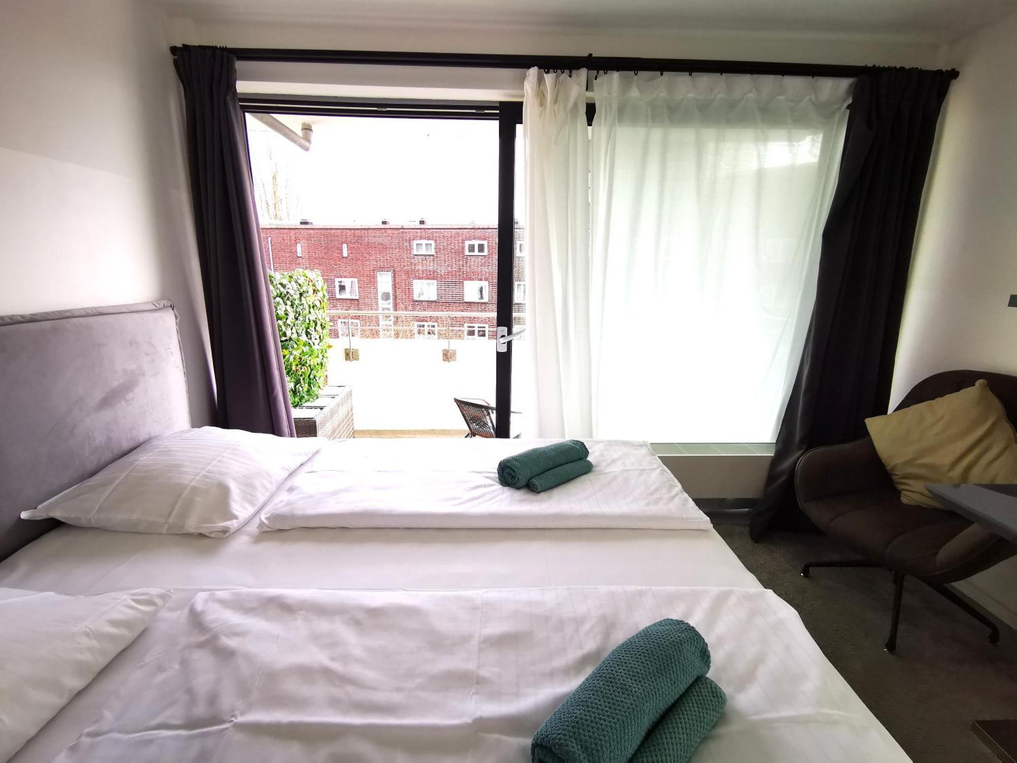 Hh 03 By Rockchair - Superhost Status - Modernes Apartment Mit Sonnigem Balkon & Premium Boxspringbetten In Winterhude - Hamburg Top Geheimtipp Εξωτερικό φωτογραφία